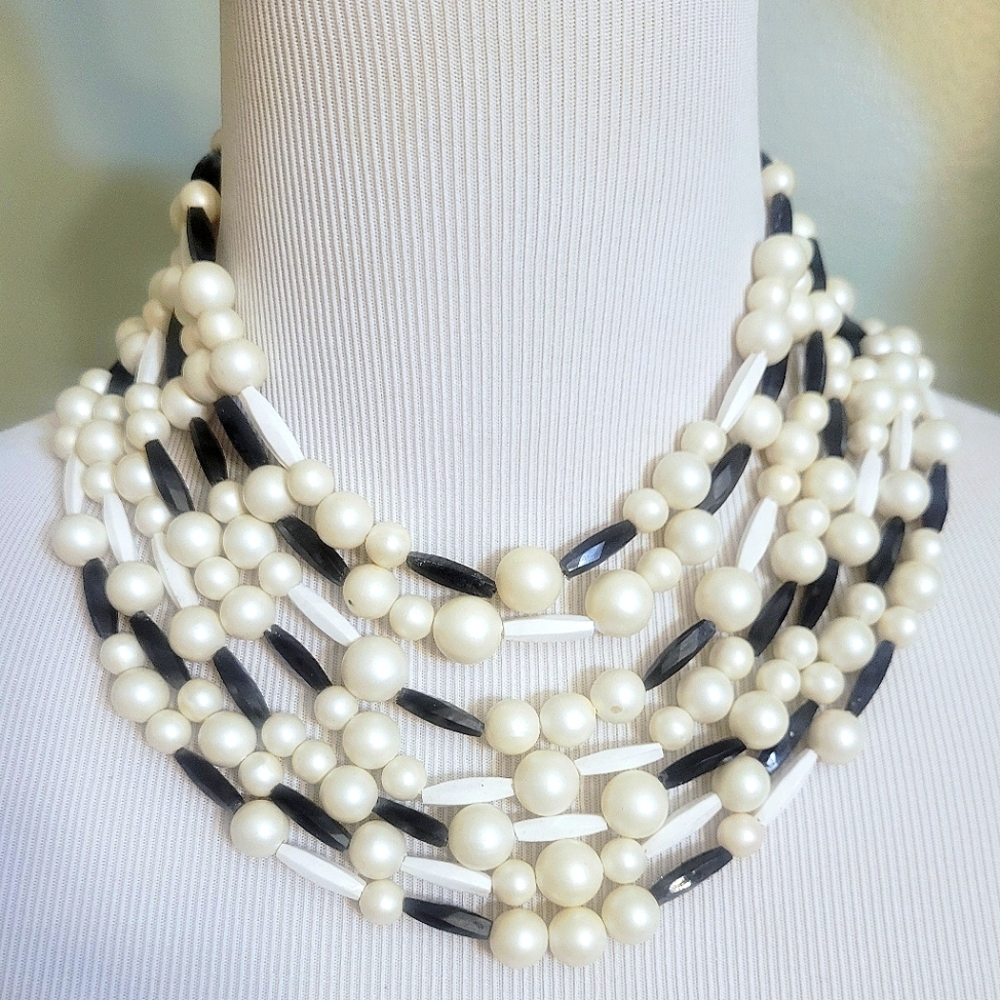 Vintage 1950's Faux Pearl and Jet Black Beaded Necklace